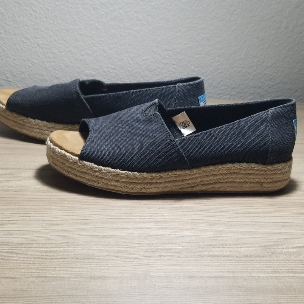 Toms sandles